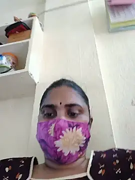 Snapshot of ammullu456 chatting on May 28, 9:06 am ammullu456 online show from May 28, 9:06 am