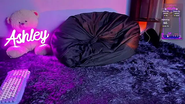 Snapshot of 1Ashley_ chatting on January 18, 2:59 am 1Ashley online show from January 18, 2:59 am