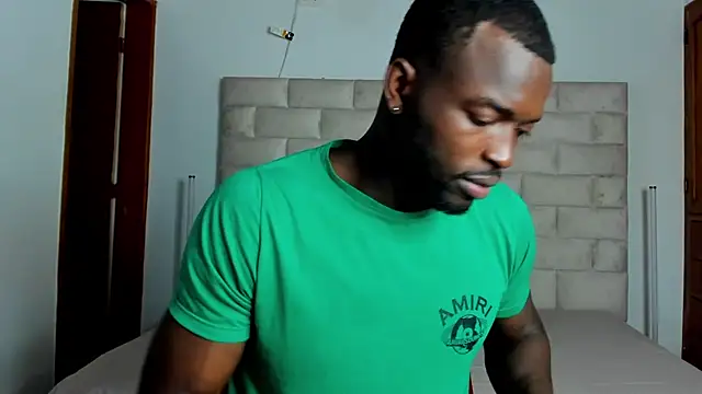 Dylan Taylor online show from February 26, 3:49 am