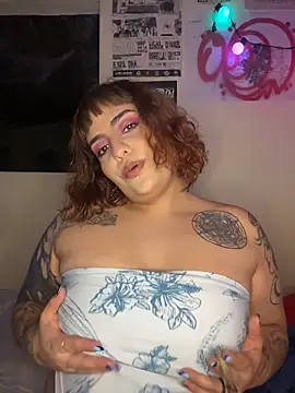 Snapshot of name_less_lulu chatting on February 13, 12:50 am name less lulu online show from February 13, 12:50 am