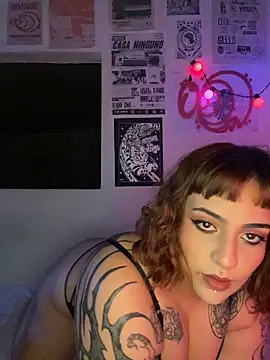 Snapshot of name_less_lulu chatting on February 13, 11:56 pm name less lulu online show from February 13, 11:56 pm