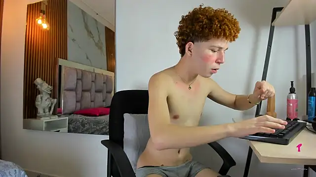 Snapshot of _Brihan chatting on December 17, 12:01 am Brihan online show from December 17, 12:01 am