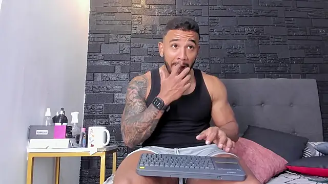 bruno miller  online show from November 6, 9:48 pm