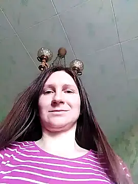 Snapshot of Princess284 chatting on March 10, 9:47 am Princess284 online show from March 10, 9:47 am