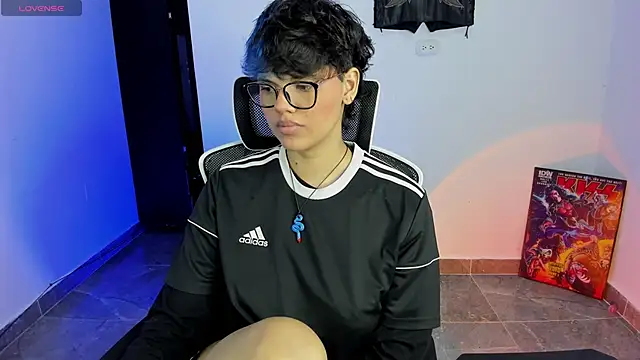 Snapshot of gooddess_isis chatting on September 18, 1:40 am gooddess isis online show from September 18, 1:40 am