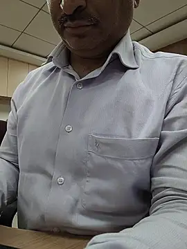 samee00721 online show from April 16, 1:12 pm