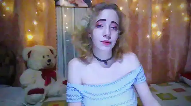 Snapshot of MelxMellie chatting on December 29, 8:15 pm MelxMellie online show from December 29, 8:15 pm