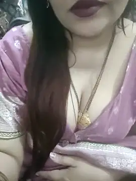 Snapshot of Mayuri77 chatting on March 8, 8:40 am Mayuri77 online show from March 8, 8:40 am