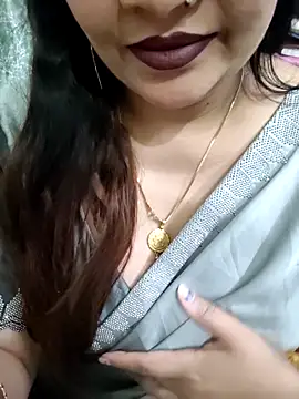 Snapshot of Mayuri77 chatting on April 7, 6:08 pm Mayuri77 online show from April 7, 6:08 pm