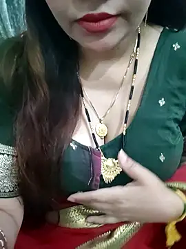 Snapshot of Mayuri77 chatting on April 13, 9:59 am Mayuri77 online show from April 13, 9:59 am