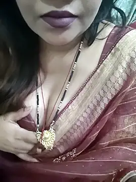 Snapshot of Mayuri77 chatting on May 9, 6:07 am Mayuri77 online show from May 9, 6:07 am