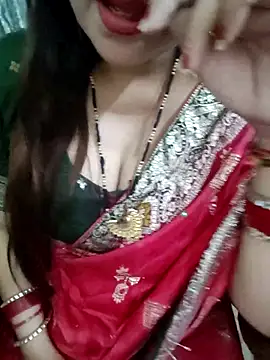 Snapshot of Mayuri77 chatting on May 11, 6:08 am Mayuri77 online show from May 11, 6:08 am