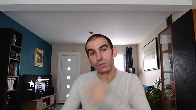 Snapshot of Samir_44200 chatting on October 29, 2:19 pm Samir 44200 online show from October 29, 2:19 pm