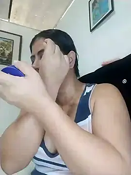 Snapshot of ElizabethWeil chatting on February 9, 2:10 pm ElizabethWeil online show from February 9, 2:10 pm