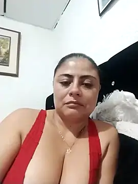 Snapshot of ElizabethWeil chatting on February 20, 2:19 am ElizabethWeil online show from February 20, 2:19 am