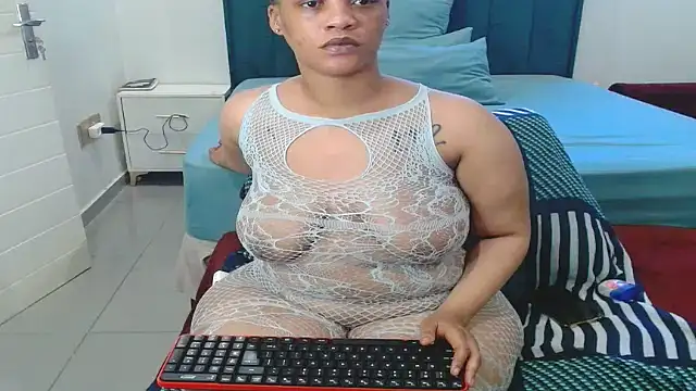 LolaTwerksXX online show from July 3, 12:33 pm