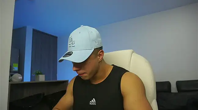 devin hunter1 online show from December 6, 3:41 am