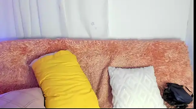 alessandro 2005 online show from February 9, 10:21 pm