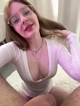 Snapshot of CaseyCumFace chatting on March 13, 11:19 am CaseyCumFace online show from March 13, 11:19 am