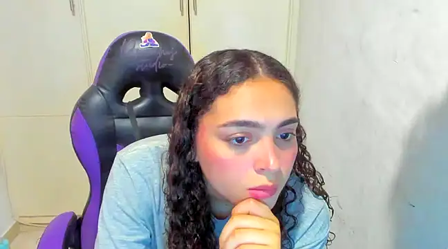 Lily anal squirt  online show from December 28, 8:25 pm