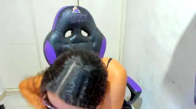 Lily anal squirt  online show from December 30, 8:58 pm