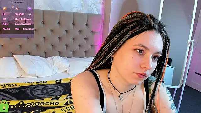 Snapshot of Bonni_Meiz chatting on February 4, 3:23 am Bonni Meiz online show from February 4, 3:23 am