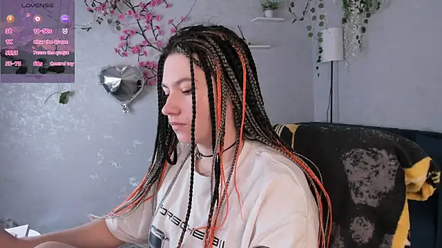 Snapshot of Bonni_Meiz chatting on February 8, 2:59 am Bonni Meiz online show from February 8, 2:59 am