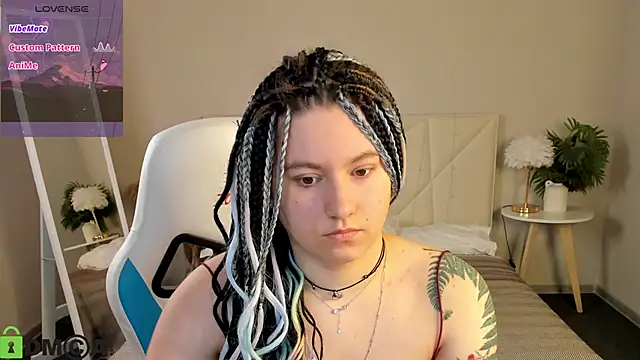 Snapshot of Bonni_Meiz chatting on March 4, 3:12 am Bonni Meiz online show from March 4, 3:12 am