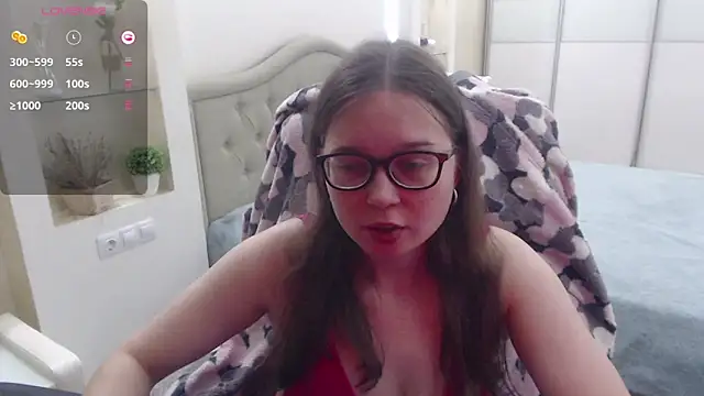 Snapshot of Cutie_Emily chatting on September 28, 3:06 pm Cutie Emily online show from September 28, 3:06 pm