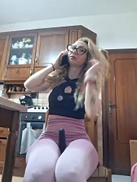 harleyejoker1 online show from April 13, 8:42 am