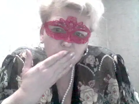 Snapshot of Lisa_Suzie chatting on December 29, 9:28 am Lisa Suzie online show from December 29, 9:28 am