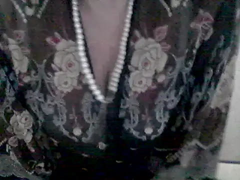 Snapshot of Lisa_Suzie chatting on December 29, 2:10 pm Lisa Suzie online show from December 29, 2:10 pm