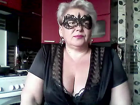 Lisa Suzie online show from March 31, 7:31 am