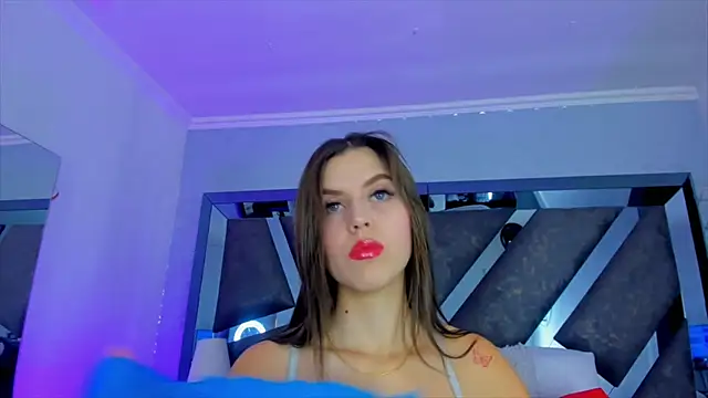 Snapshot of AlliJadid chatting on February 24, 10:48 am AlliJadid online show from February 24, 10:48 am