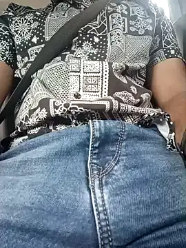 Snapshot of rayyan_krish chatting on December 13, 10:41 am rayyan krish online show from December 13, 10:41 am