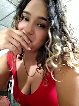 Snapshot of BrendaGirs chatting on January 17, 3:00 am BrendaGirs online show from January 17, 3:00 am