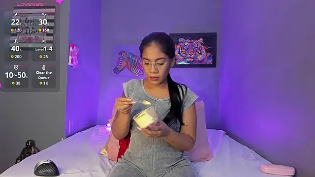 PammelaRoss1 online show from November 29, 5:05 pm