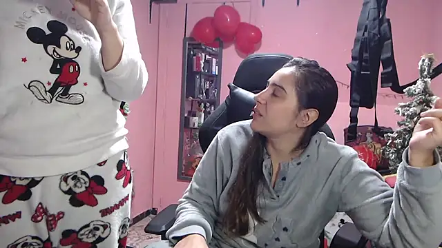 Ursumi1 online show from December 22, 11:35 pm