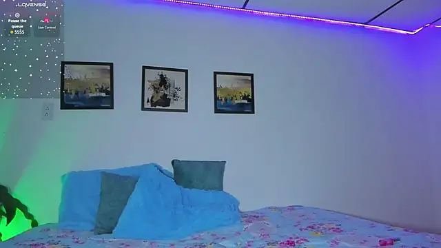 elafranco  online show from November 20, 3:50 am