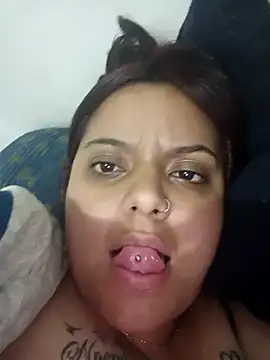 Snapshot of tuty_Tap chatting on February 27, 2:42 am tuty Tap online show from February 27, 2:42 am