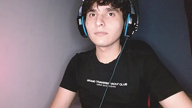 Charley quin online show from October 8, 3:15 am