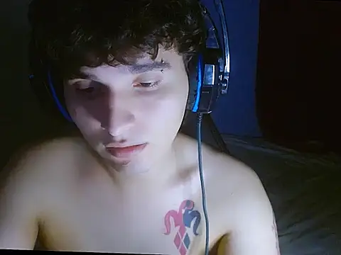 Charley quin online show from April 5, 11:35 pm