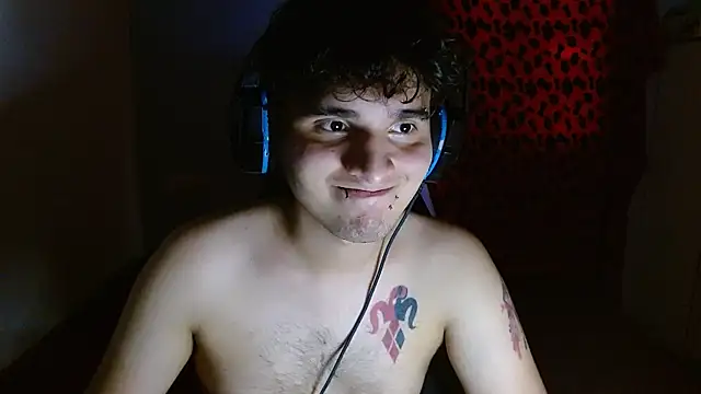 Snapshot of Charley_quin chatting on July 11, 10:22 pm Charley quin online show from July 11, 10:22 pm