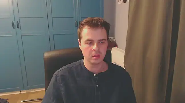 CuteMan33 online show from December 9, 7:39 am