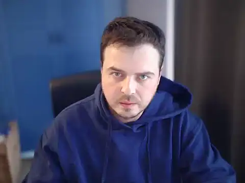 CuteMan33 online show from February 2, 11:31 am