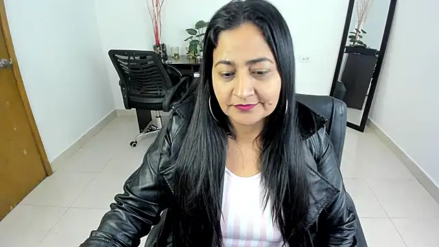 Adele Sweett online show from March 12, 1:08 pm