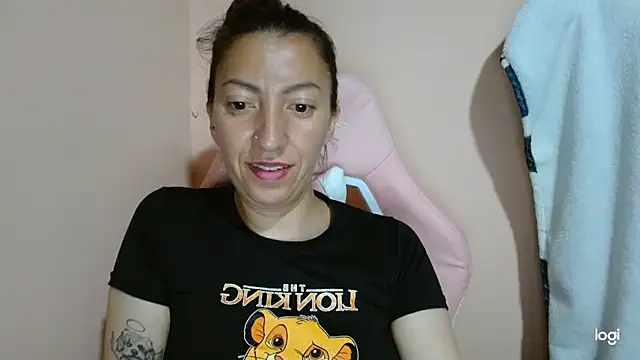 Snapshot of kaybabyhot chatting on April 1, 4:35 am kaybabyhot online show from April 1, 4:35 am