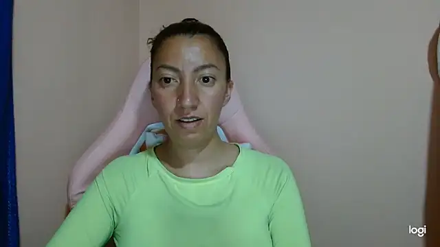 Snapshot of kaybabyhot chatting on April 10, 4:12 pm kaybabyhot online show from April 10, 4:12 pm