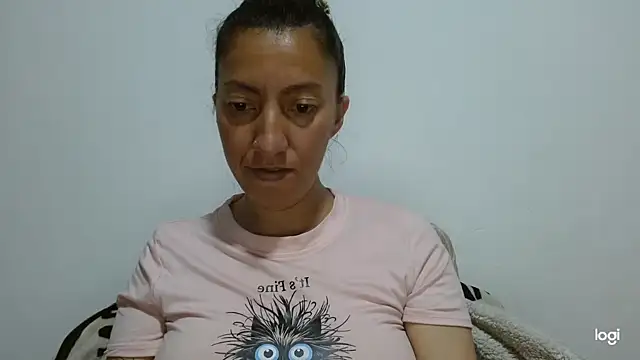 Snapshot of kaybabyhot chatting on June 27, 1:54 am kaybabyhot online show from June 27, 1:54 am