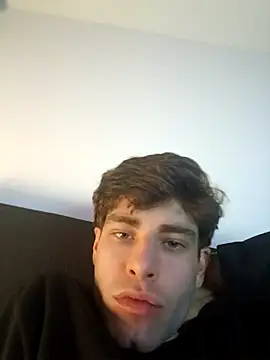 Snapshot of Jorge34410 chatting on February 20, 11:49 pm Jorge34410 online show from February 20, 11:49 pm